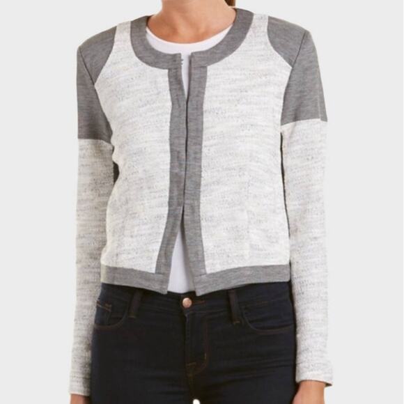 CABI gray & white blocked crop jacket blazer size medium Style 211 - Picture 1 of 8